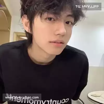 钟炳
